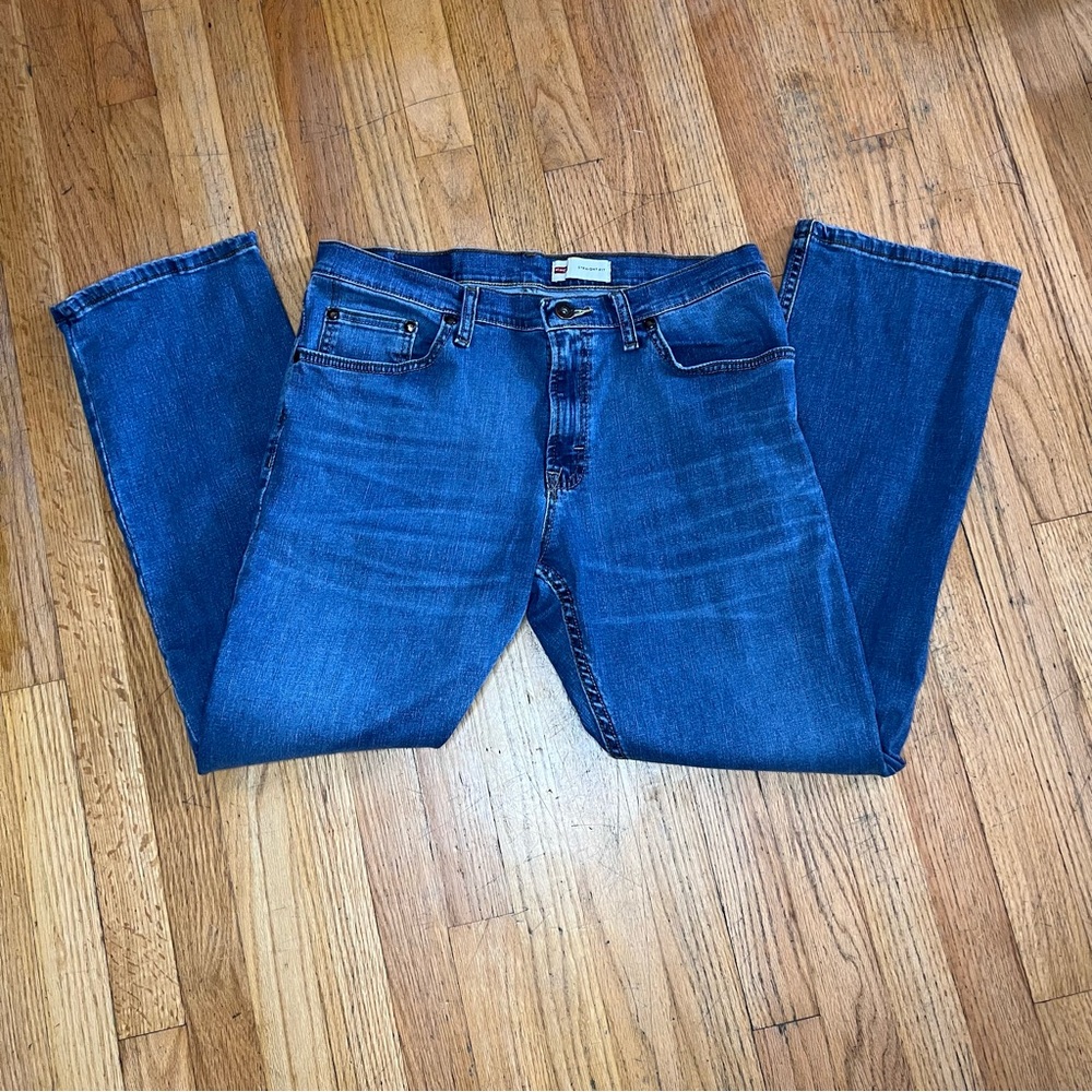 Wrangler Straight Fit Jeans